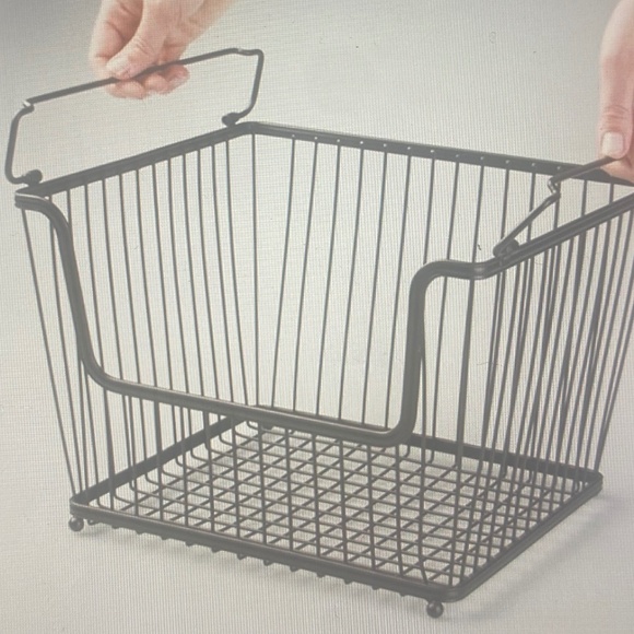 M Design Stackable Metal Basket for Kitchen Storage Large Wire Farmhouse Bin - Picture 2 of 4